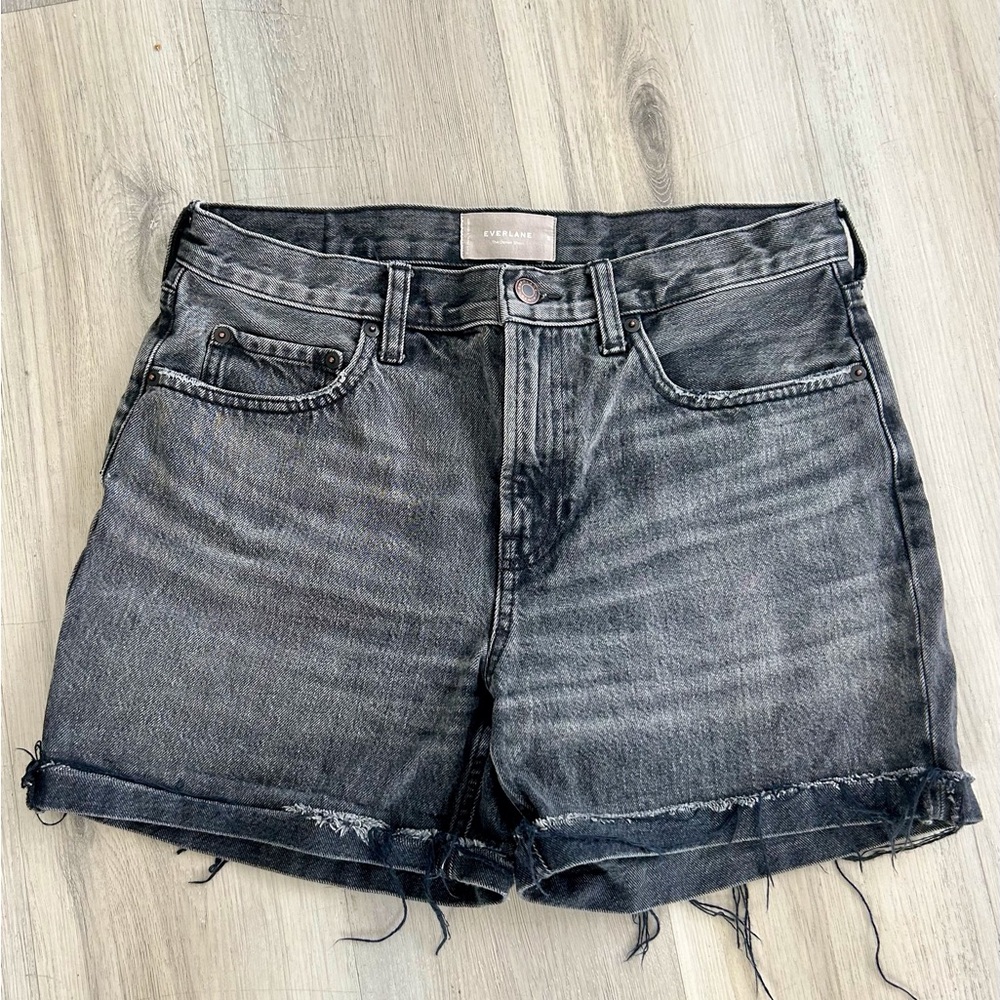 Everlane black denim cutoff shorts size 28